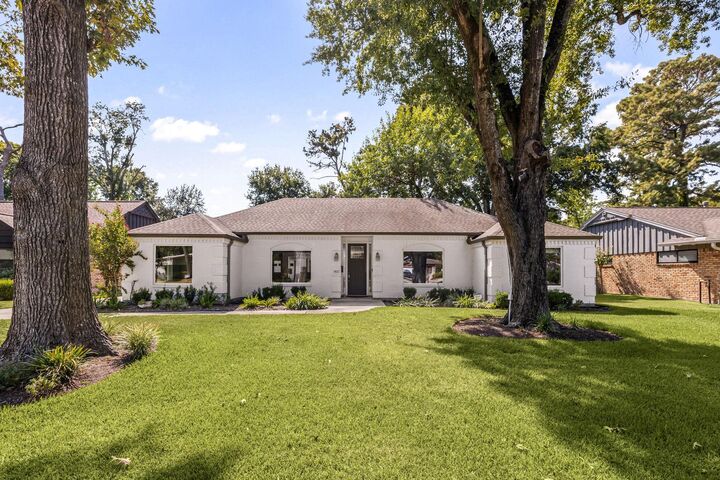 Property Photo: 1823 Nocturne Lane TX 77043