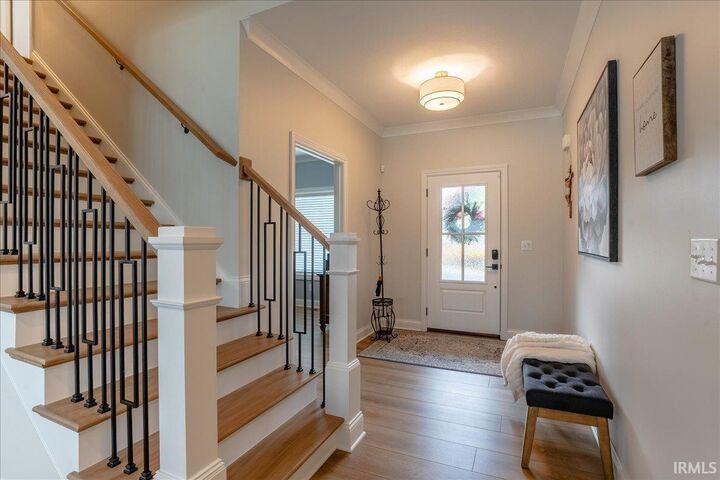 Property Photo: 435 Westbriar Circle IN 47630-2449