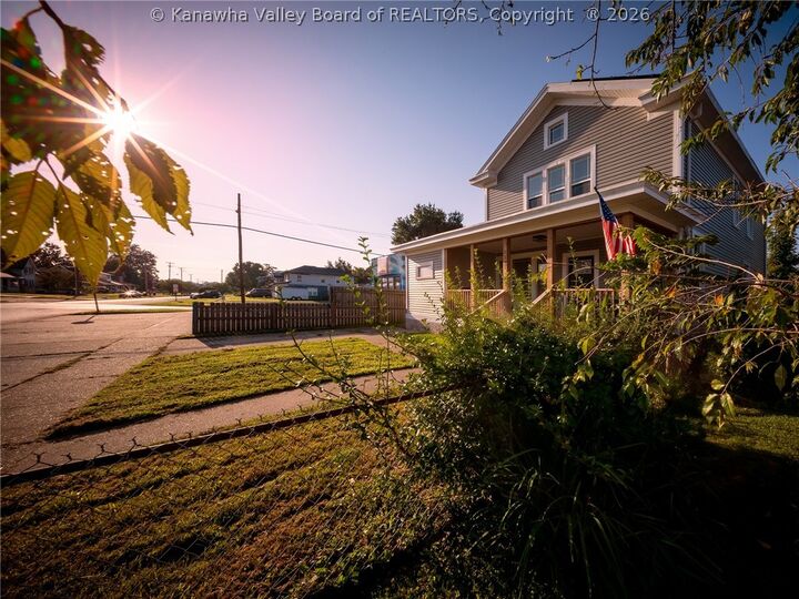 Property Photo: 2331 Washington Avenue WV 25177