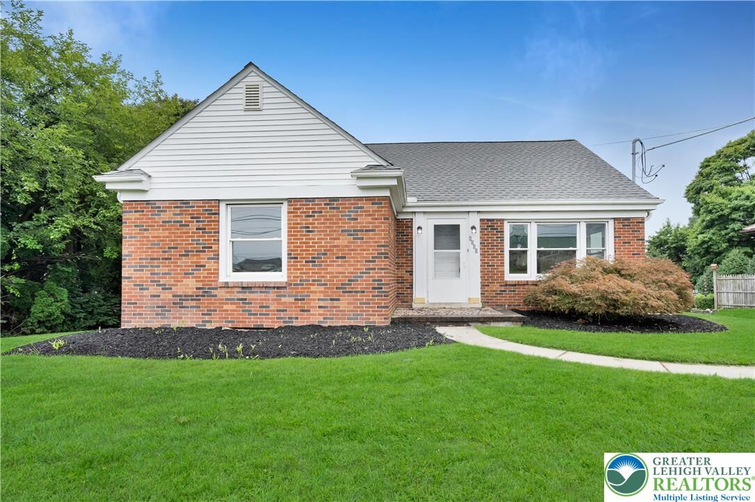 Property Photo:  4227 Route 309  PA 18078 