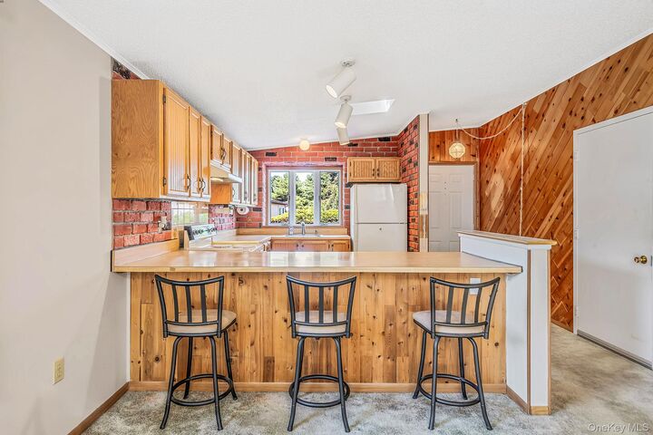 Property Photo:  17 Dogwood Lane  NY 11949 