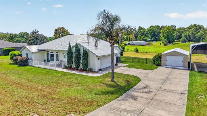 Property Photo: 3650 Gregory Road FL 32159