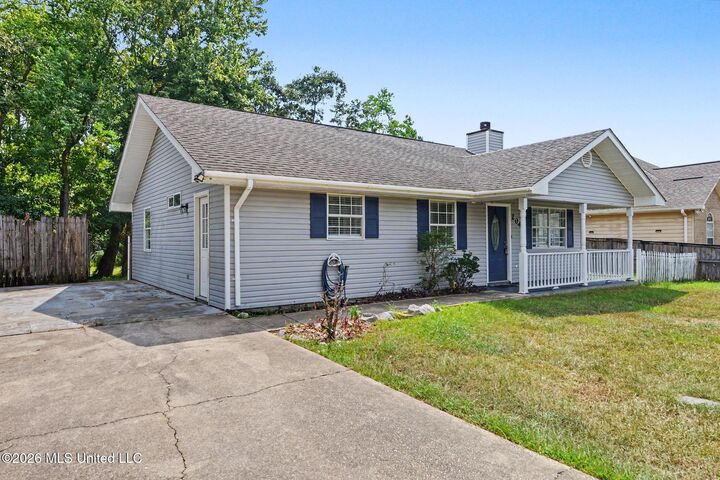 Property Photo:  204 Old Spanish Trail  MS 39576 