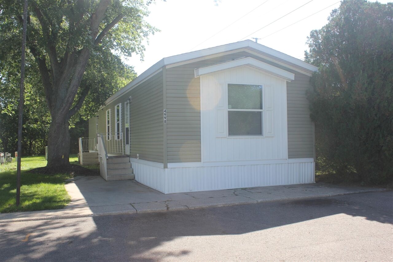 Property Photo: 4998 Marlette Avenue MI 49548-4437