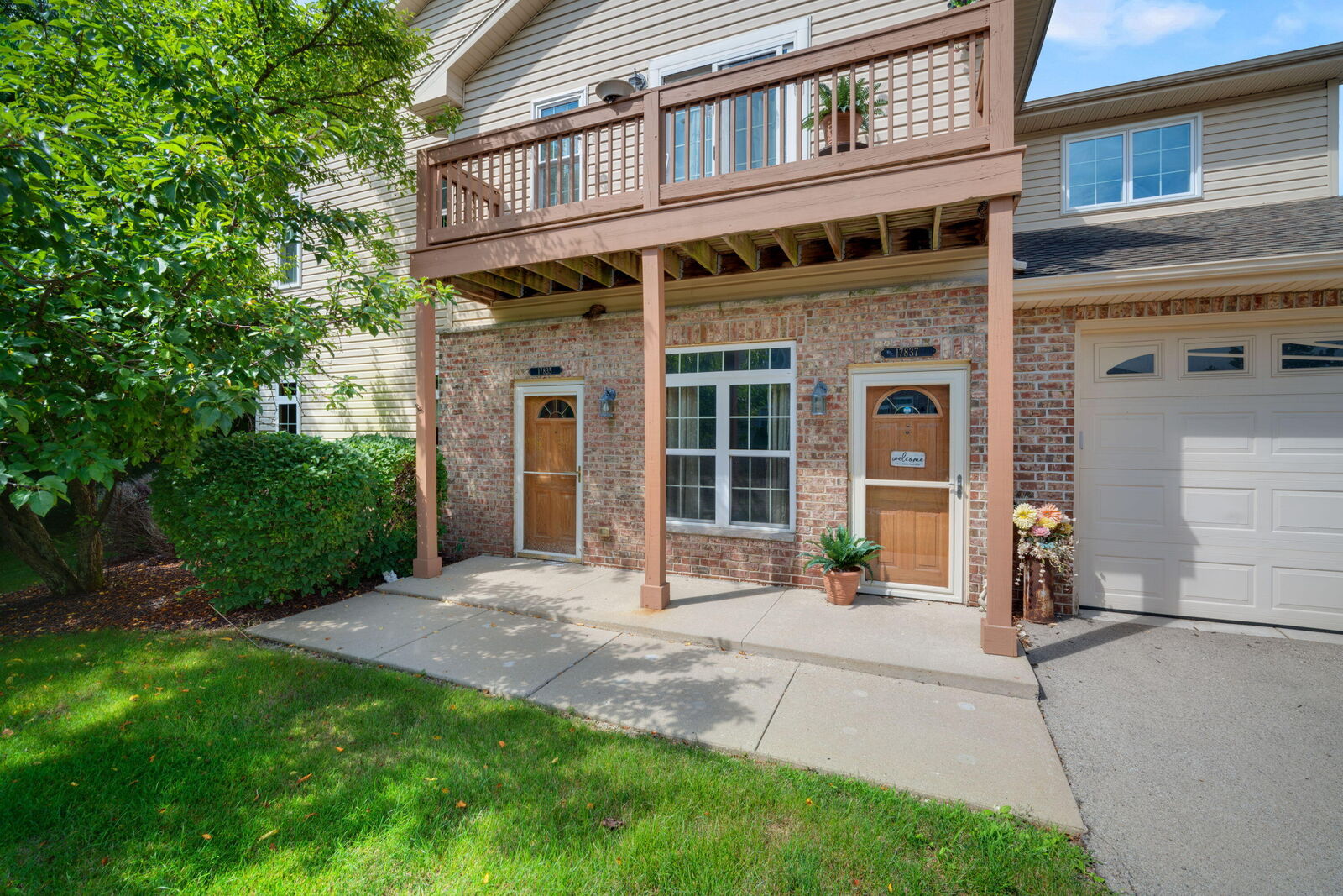 Property Photo:  17835 W Radam Dr  WI 53146 