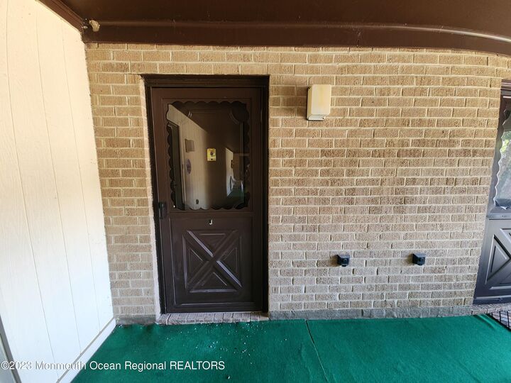 Property Photo:  34 Meadow Green Circle  NJ 07726 