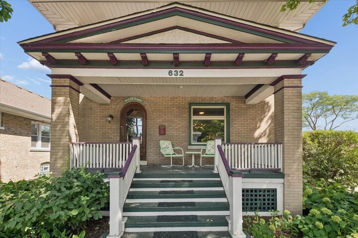 Property Photo:  632 Thomas Avenue  IL 60130 