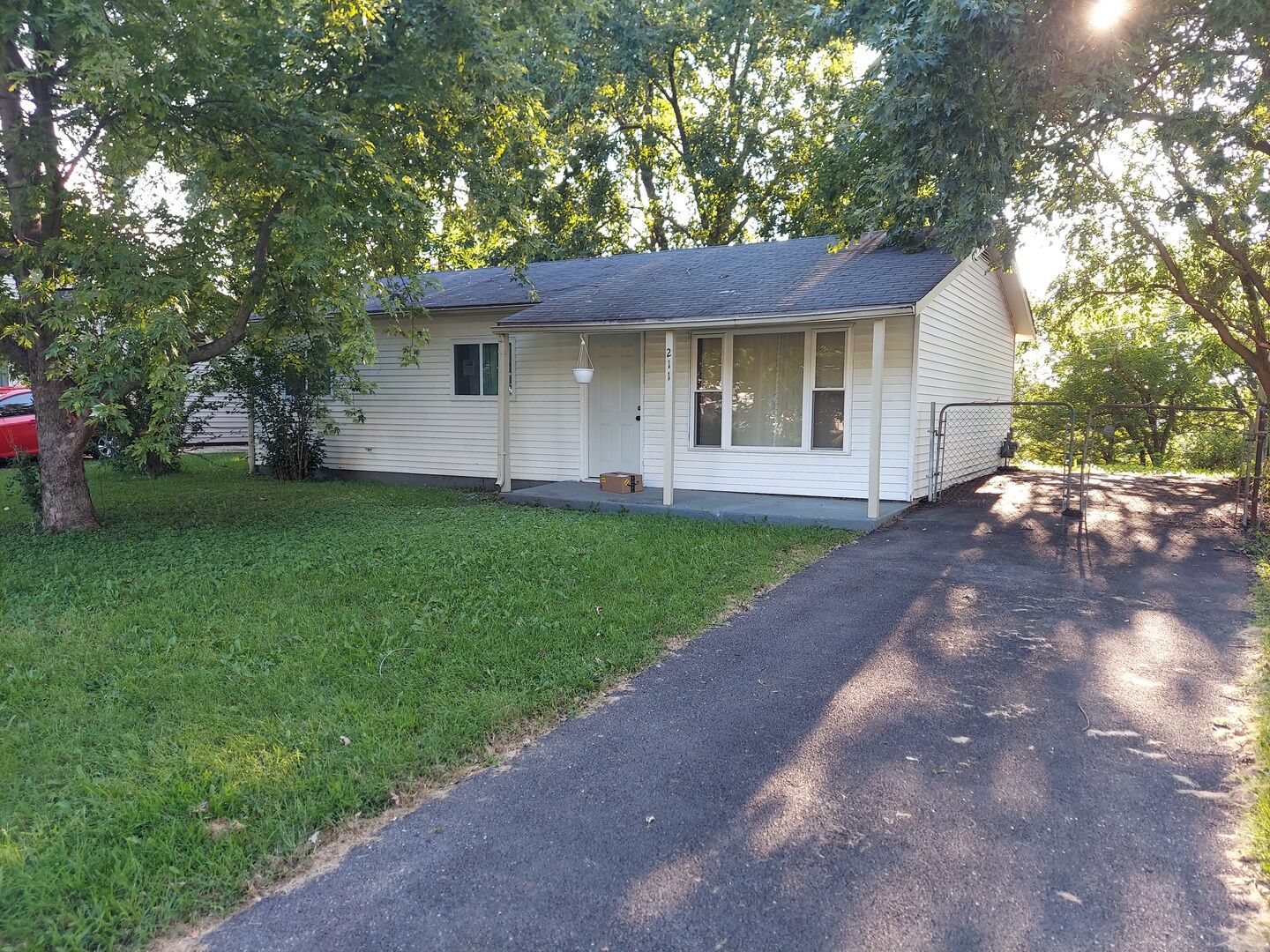 Property Photo: 211 Malibu Drive IL 60440