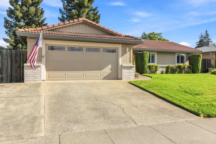 Property Photo: 611 Jo Anne Lane CA 95678