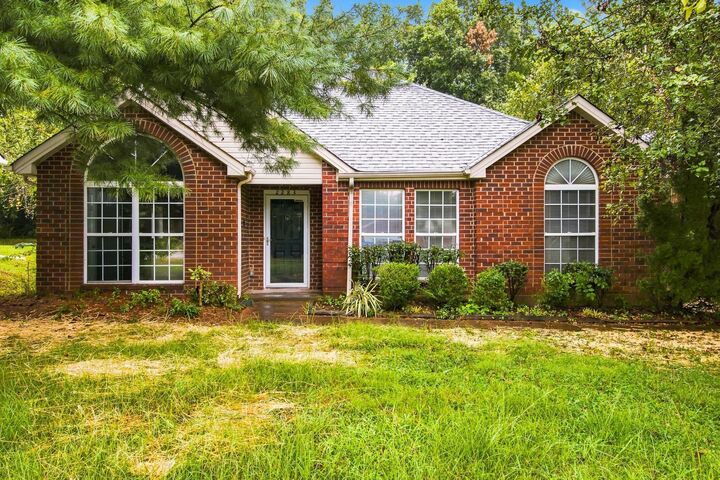Property Photo: 2283 Joann Dr TN 37174