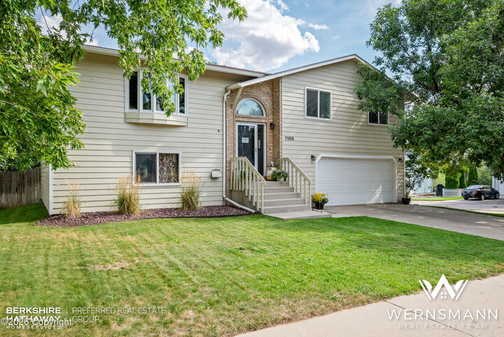 Property Photo: 1103 W Granite St - WY 82718