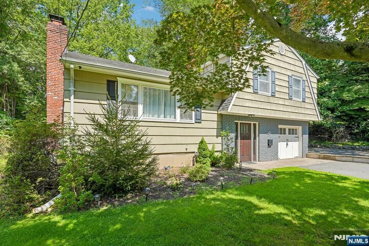 Property Photo:  41 Magnolia Avenue  NJ 07645 
