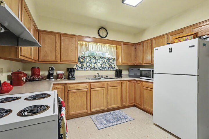 Property Photo: 2196 Amsterdam Road KY 41017