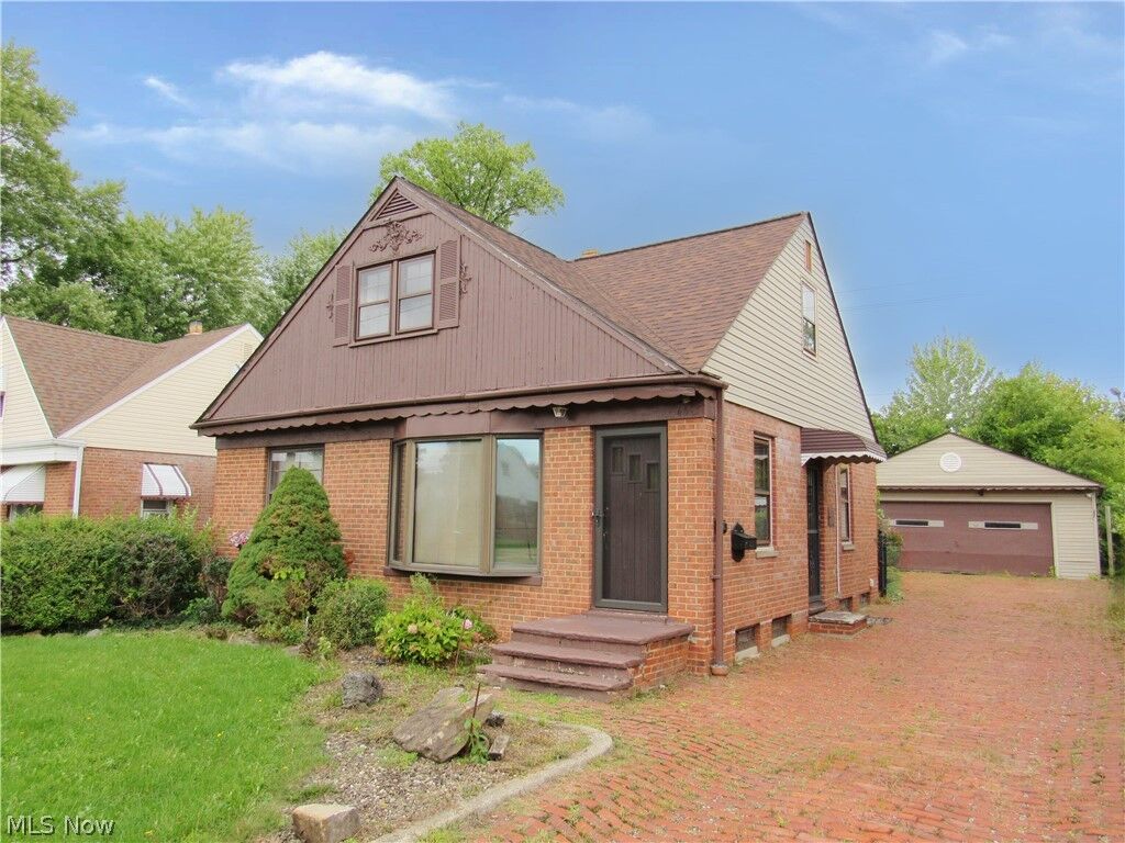 Property Photo: 4067 E 187th Street OH 44122