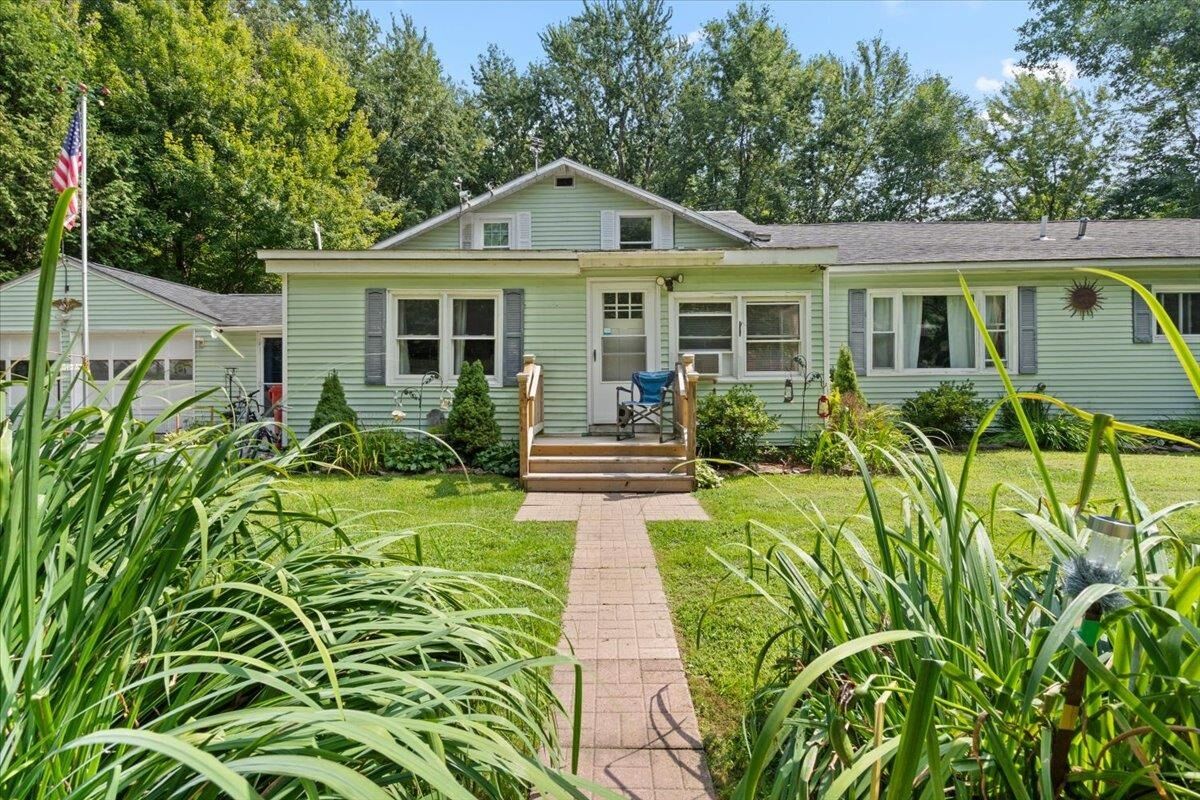 Property Photo: 50 North Cove Road VT 05408