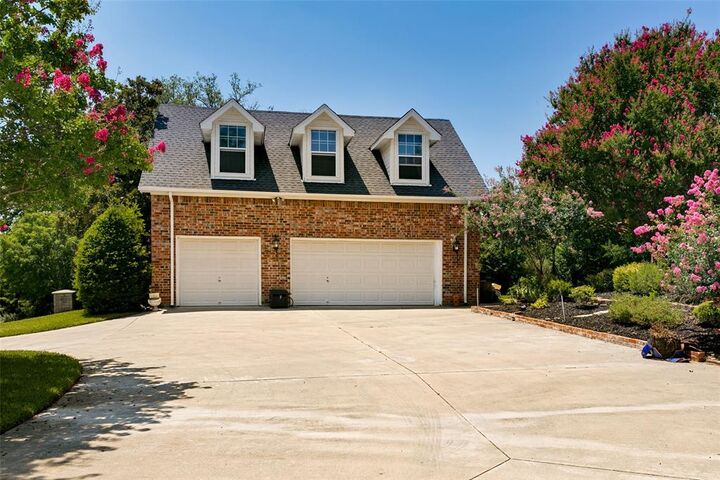 Property Photo:  6932 La Cantera Drive  TX 76108 