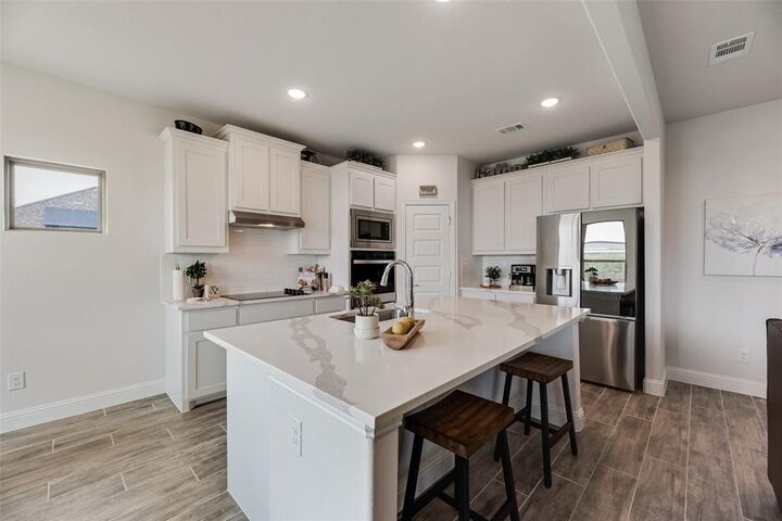 Property Photo:  645 Mb S Way  TX 76258 