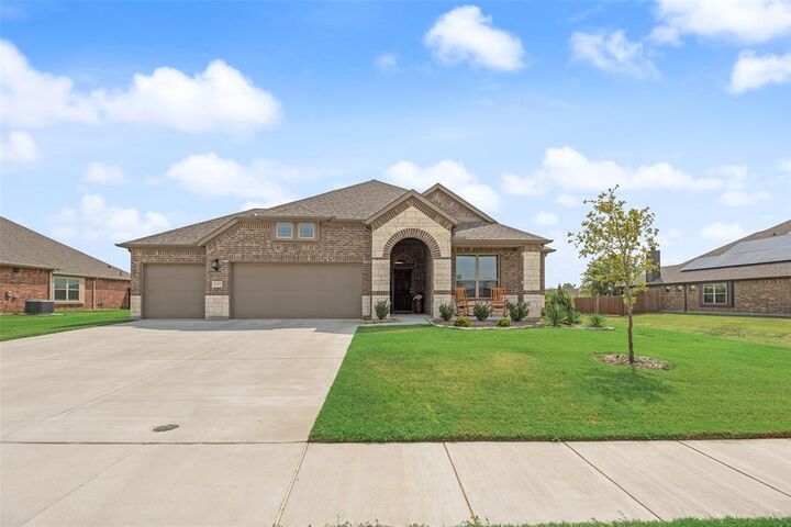 Property Photo: 645 Mb S Way TX 76258