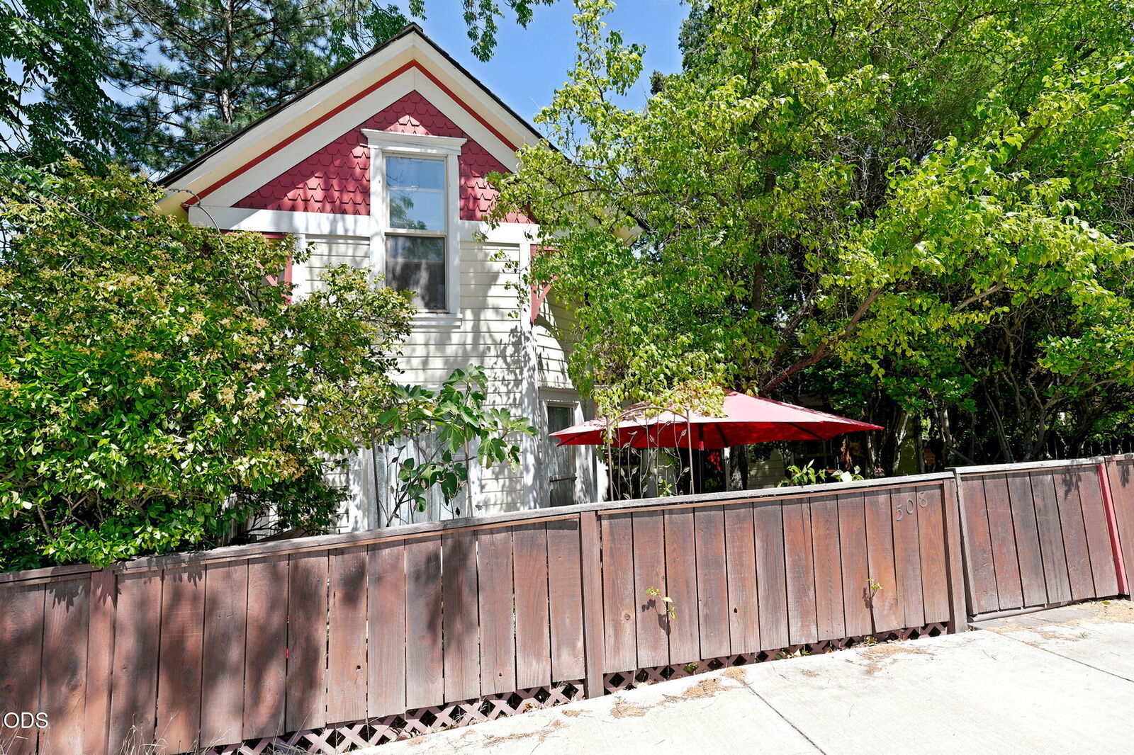 Property Photo: 508 N Main Street OR 97520