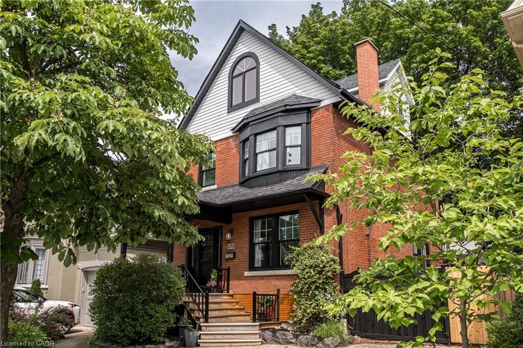 Property Photo:  435 Dundurn Street S  ON L8P 4L8 