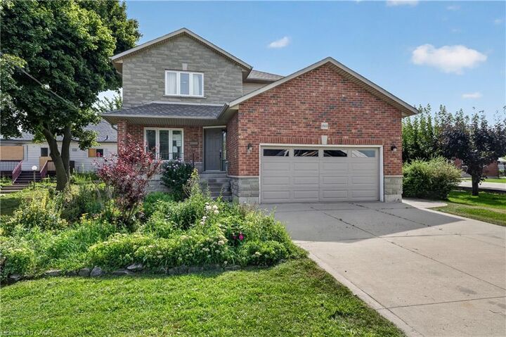 1501 Upper Sherman Avenue — photo 1