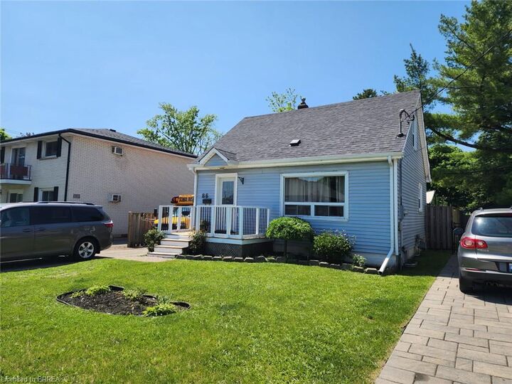 Property Photo:  86 North Park Street  ON N3R 4K1 