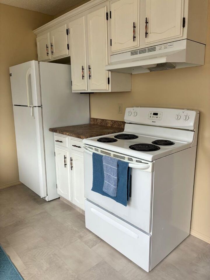 Property Photo: 5209 60 Avenue AB T4J 1E9