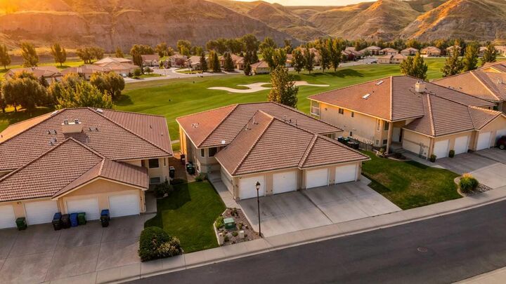 414 Canyon Boulevard W A — photo 1
