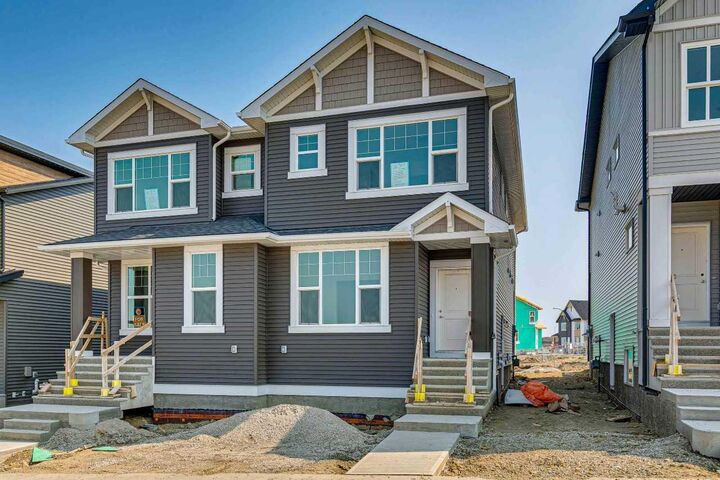 Property Photo:  186 Aquila Grove NW  AB T3R 2N8 