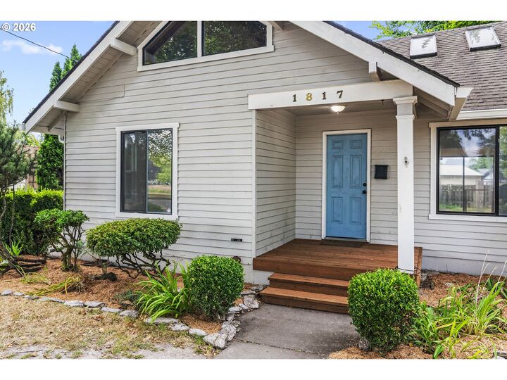 Property Photo:  1817 Nichols Blvd  WA 98632 