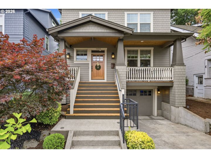Property Photo: 1634 SE Spokane St OR 97202