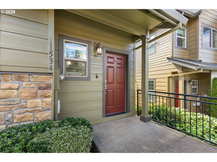 Property Photo:  11534 SE Aquila St  OR 97086 