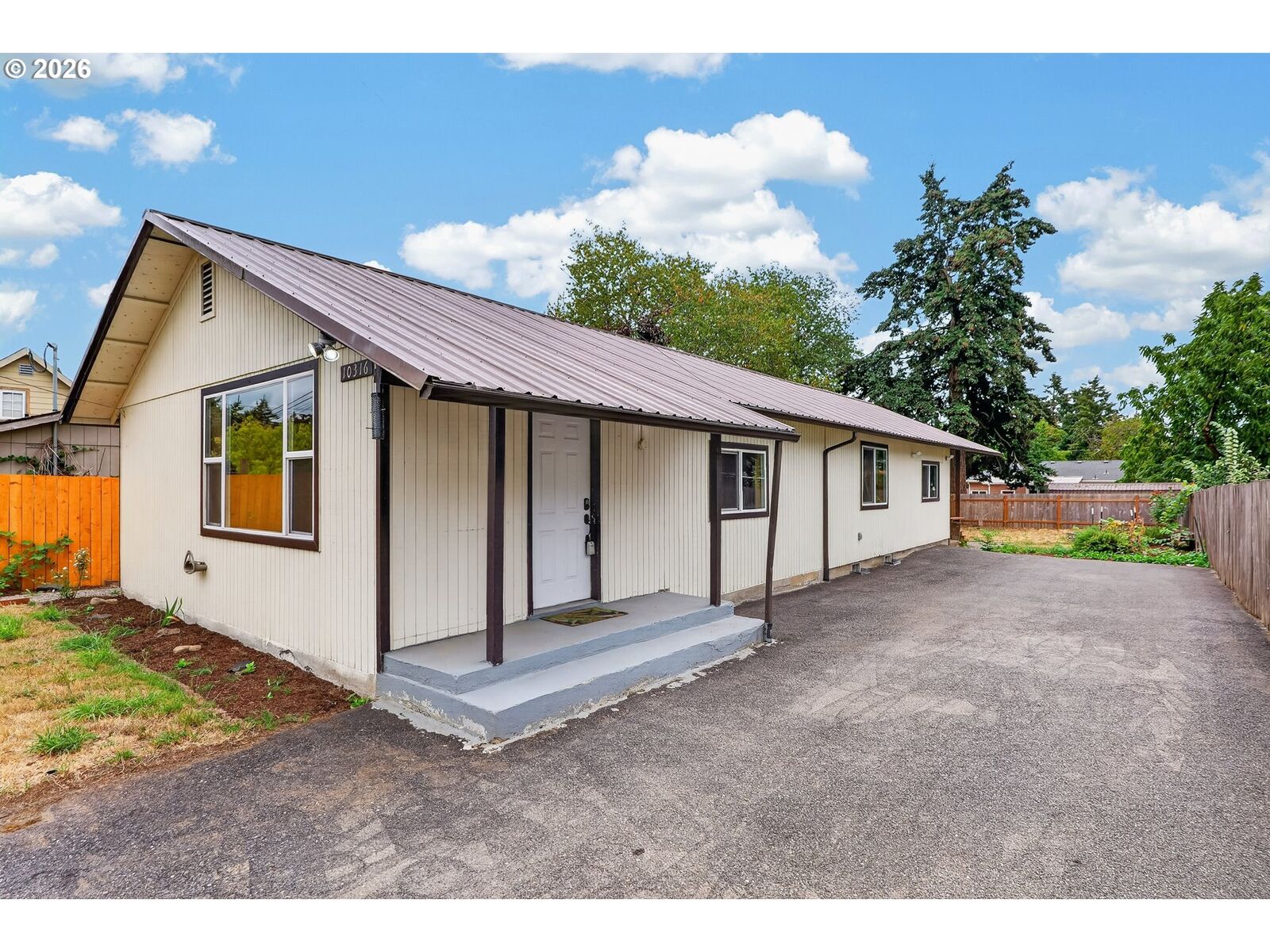 Property Photo: 10316 SE Liebe St OR 97266