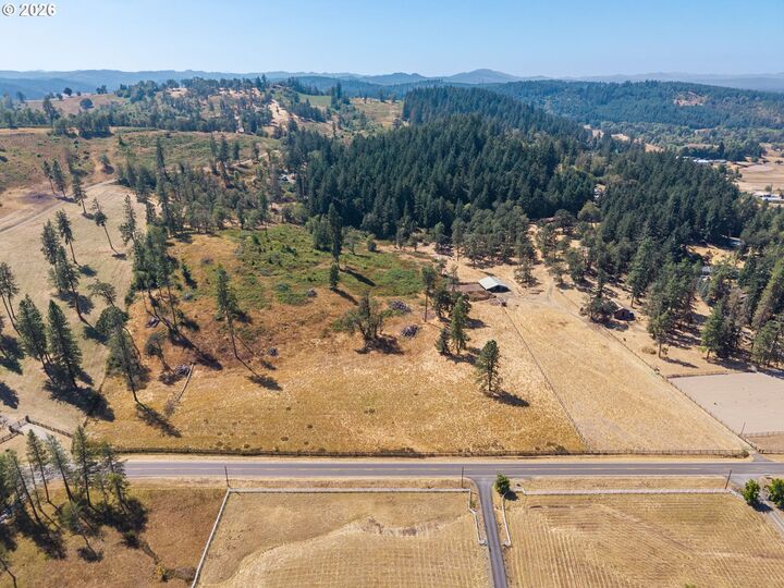 Property Photo:  Pine Grove  OR 97402 