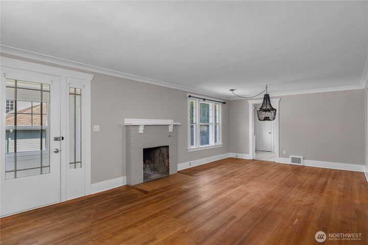 Property Photo:  1612  Capitol Way S  WA 98501 