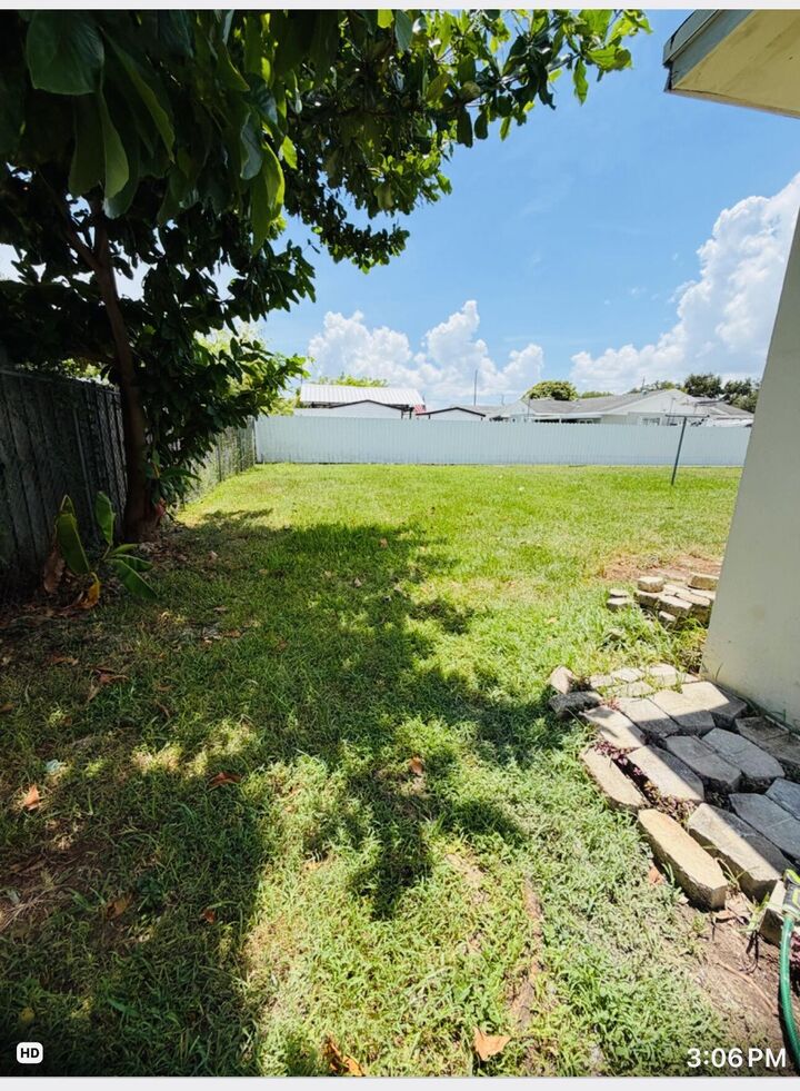 Property Photo:  10480 SW 181st Terrace  FL 33157 