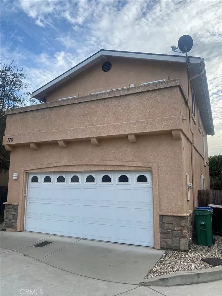 Property Photo:  178 Cary Place  CA 93444 