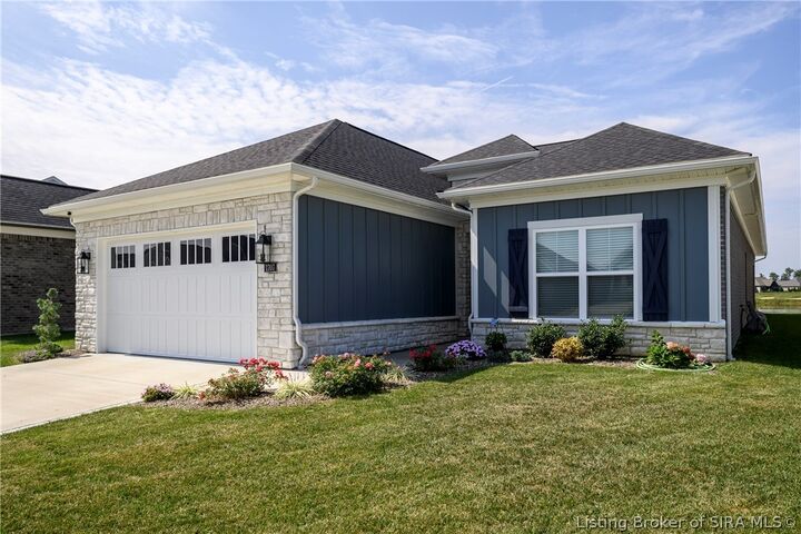 Property Photo:  1707 Greenbrier Place  IN 47126 