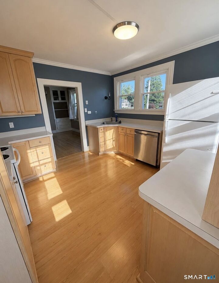 Property Photo: 75 Lancaster Road CT 06119