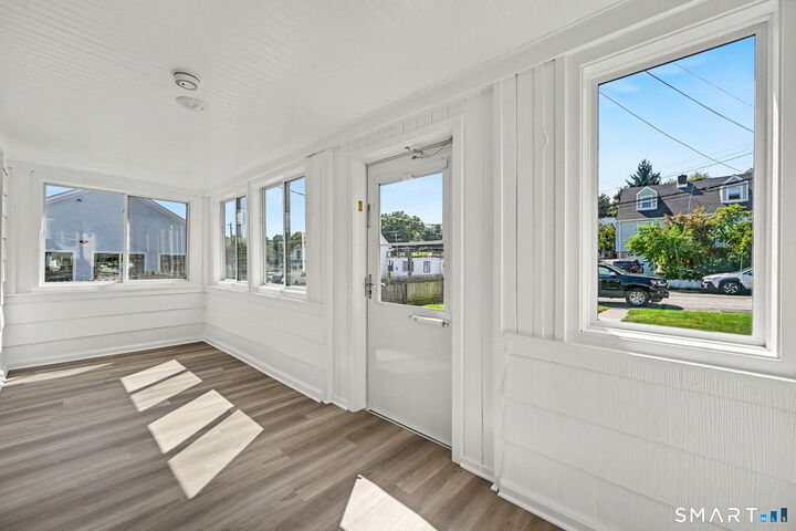 Property Photo:  15 Whitmore Lane  CT 06902 