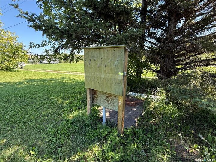 Property Photo:  14-16 1st Avenue  SK S0J 1Z0 