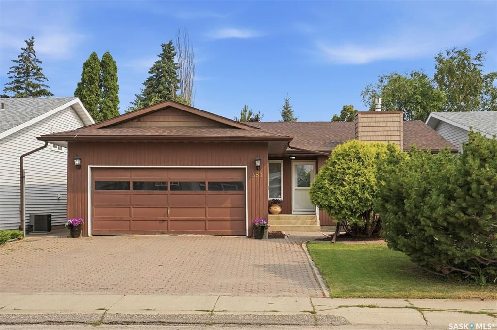 Property Photo:  351 Marcotte Crescent  SK S7K 7N9 