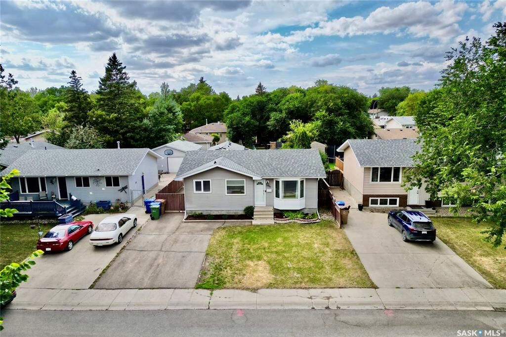 Property Photo:  50 Markwell Drive  SK S4X 1K3 