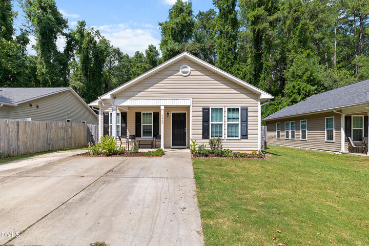 Property Photo: 4009 Green Jacket Trail NC 27610