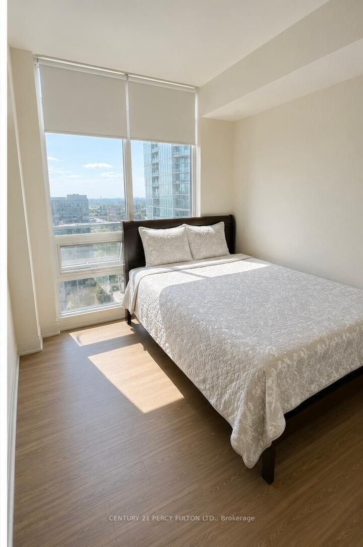 Photo de la propriété: 30 Roehampton Avenue 2402 ON M4P 1R2