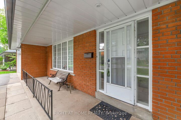Property Photo: 236 Shaughnessy Boulevard ON M2J 1K6