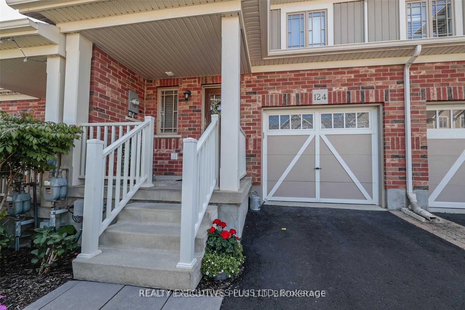 Property Photo:  124 Preston Drive  ON L9W 4K3 