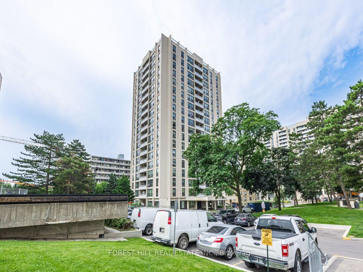Property Photo:  141 Lyon Court 1201  ON M6B 3H2 