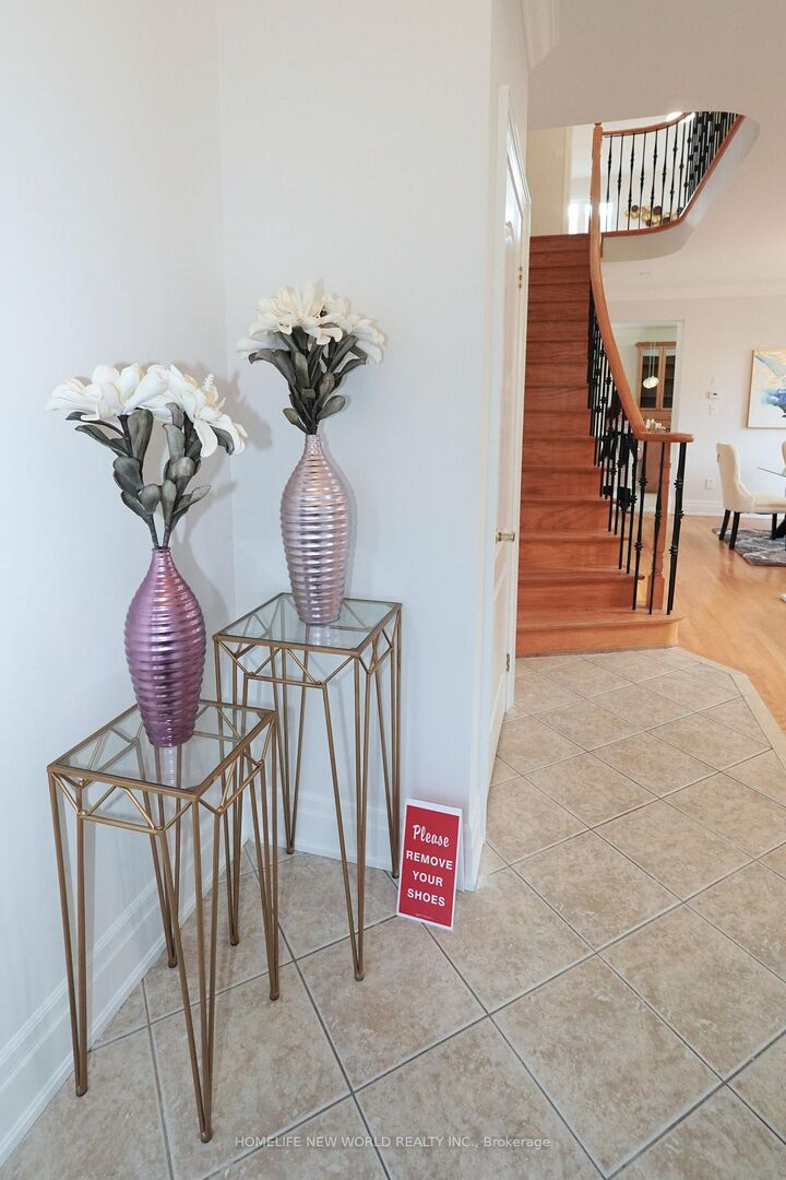 Property Photo: 391 Summeridge Drive ON L4J 8T7