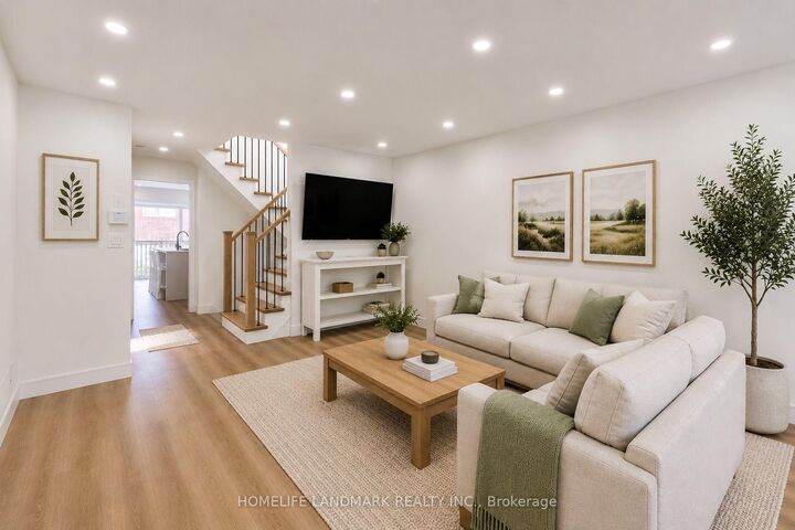 Property Photo: 5415 Rochelle Way ON L5N 7Y2